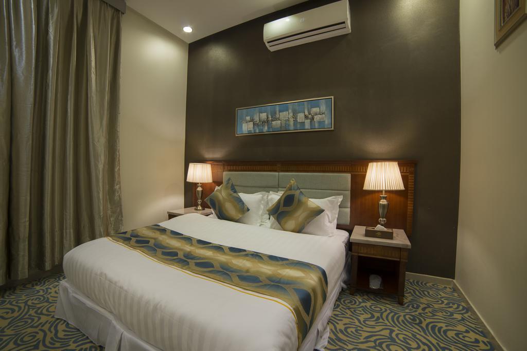 Kyan Al Yarmouk Suites Riad Exterior foto