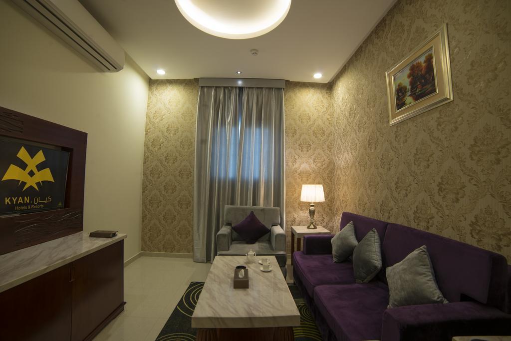 Kyan Al Yarmouk Suites Riad Exterior foto